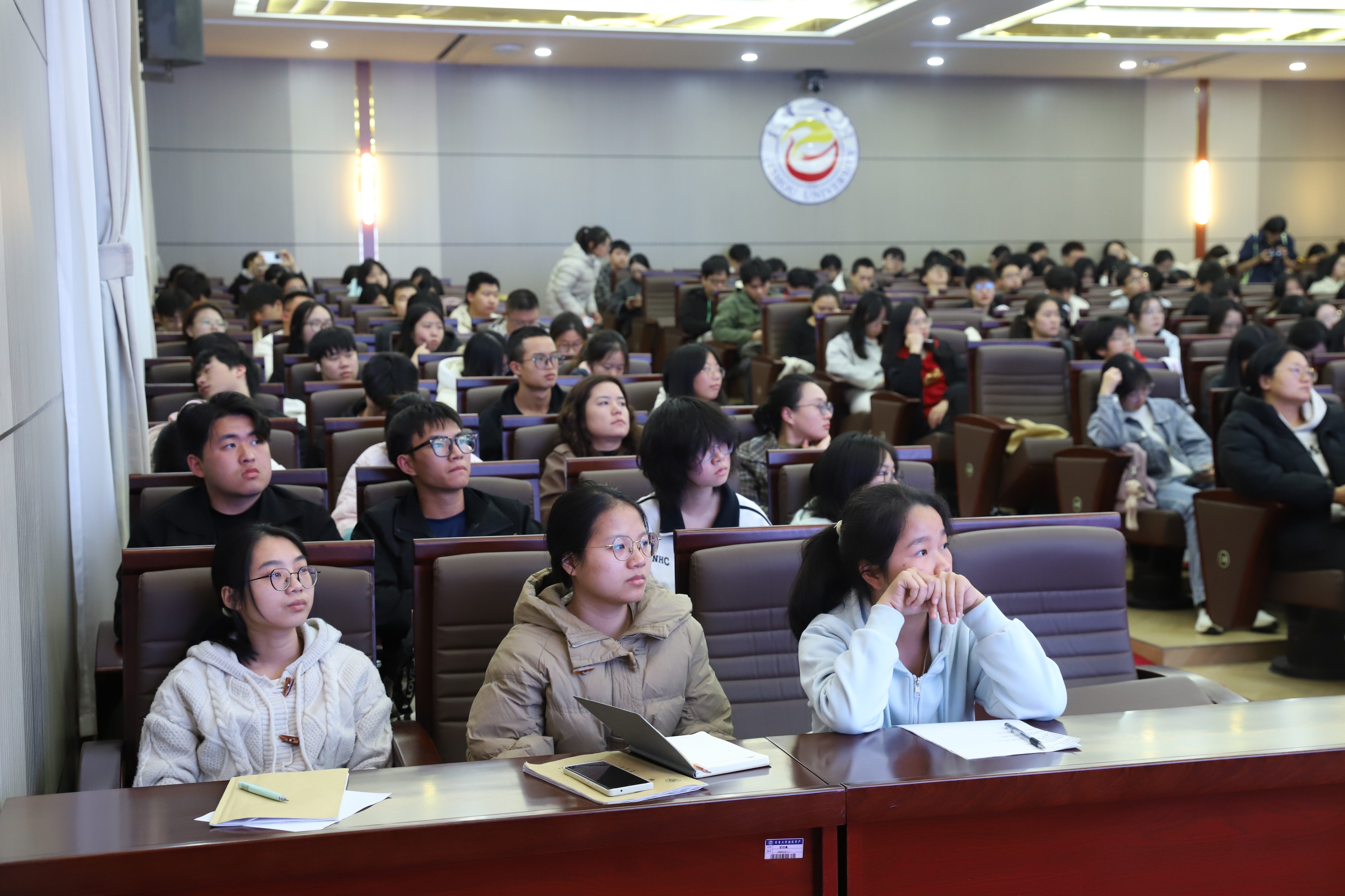 图为观众 (2).JPG